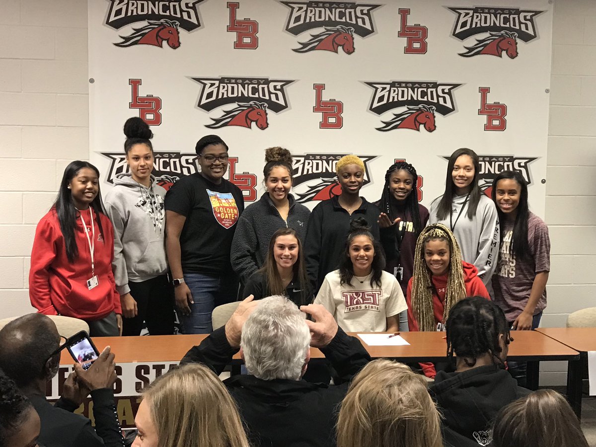keslyn__king's tweet photo. Blessed🙏🏽 Thank you to the man above❤️ #TXStateWBB https://t.co/mcJp0JKu2z
