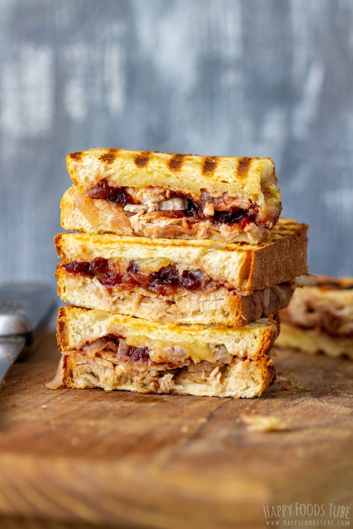 HappyFoodsTube's tweet photo. Turkey Cranberry #Panini
https://t.co/dURbuECAK9

#turkeysandwich #cranberrysauce #foodblogger #thanksgivingrecipes #foodblog #happyfoodstube https://t.co/6eW3T0VIO5