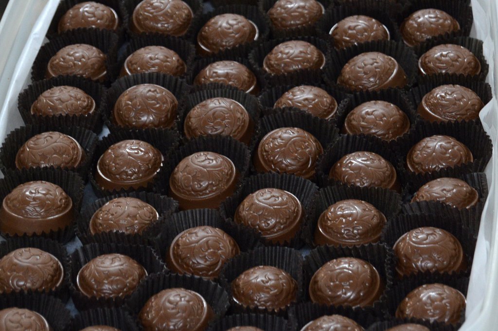 Every year it seems that the Holiday and Christmas season creeps up earlier and earlier on the calendar. See what we are sending out. easyupblog.wordpress.com/2018/11/15/chr…