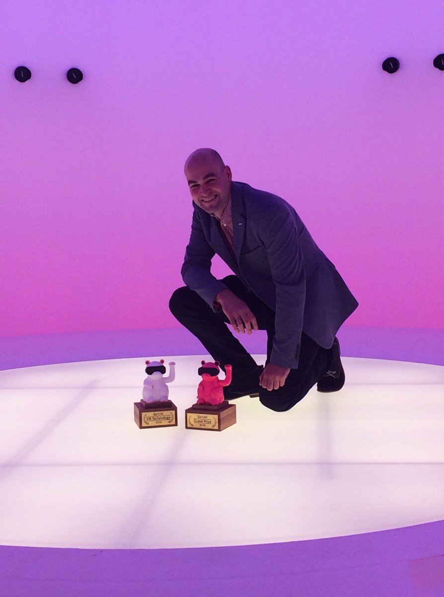 ARRIChannel's tweet photo. The volumetric studio @Volucap won the #VRNOWCon Award in two categories: VR Technology & VR Now Grand Price. CTO Thomas Ebner thanked all partners of this venture: ARRI, @InterlakeNet, @SBabelsberg, @UFA_GmbH & @FraunhoferHHI in Berlin. More on Volucap▶️ https://t.co/trbjcbJqi8 https://t.co/VeGZBxyRoV