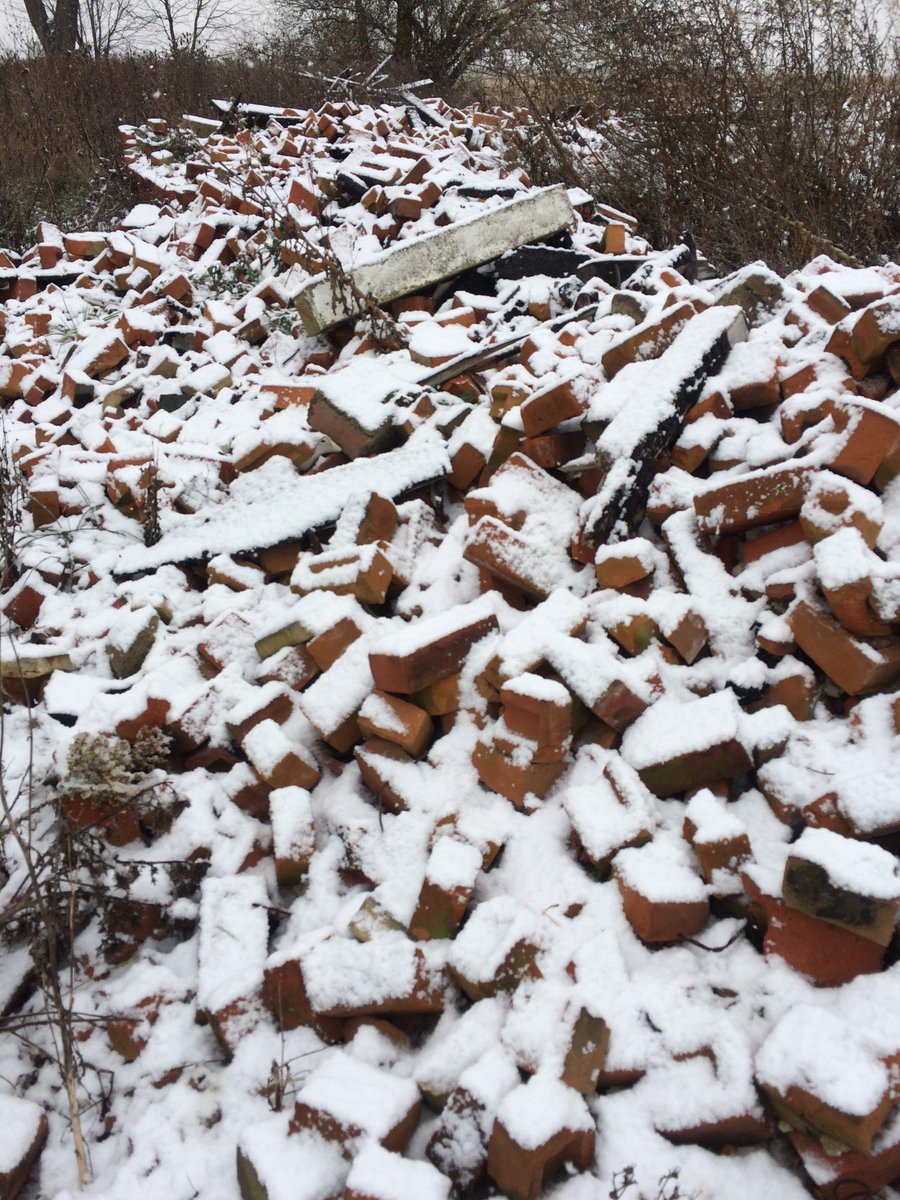 MMaluskeCTV's tweet photo. This is all that's left of a family farmhouse, built in 1910 that was set on fire in May, today, the arsonist was sentenced Details https://t.co/wbciP50QJl & hear from the owner tonight @CTVWindsor @ 6pm #wecovercourts #localtvmatters https://t.co/JJwrPETIcP