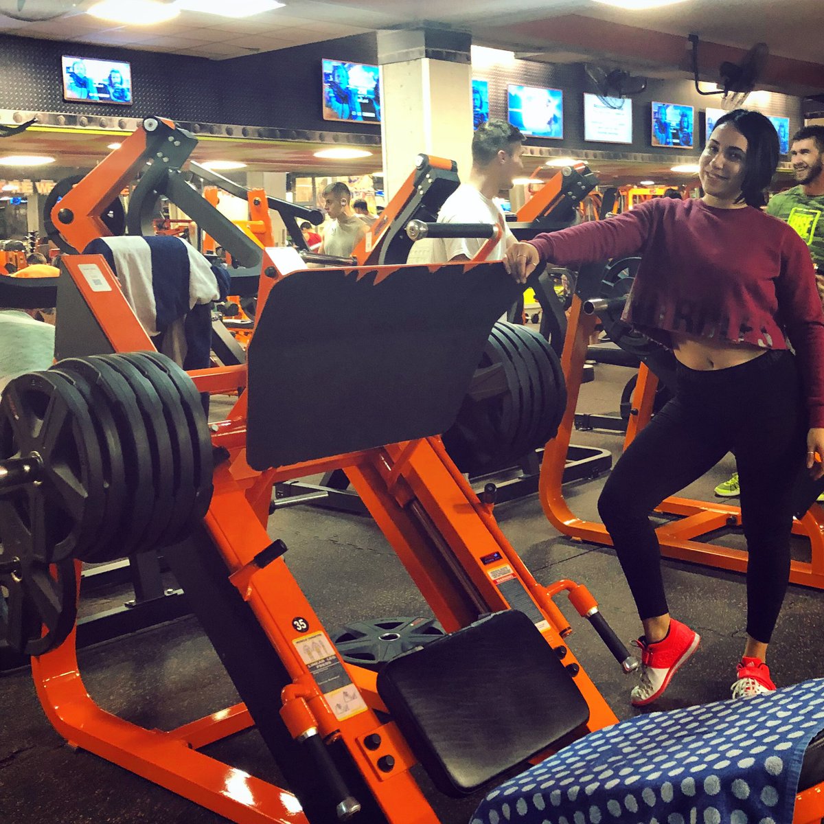 T_inspired_'s tweet photo. #MaxOut 240kg / 530lbs for 10 reps - dusted 🔥 
#GirlsThatLift https://t.co/UKPcsO1UMa