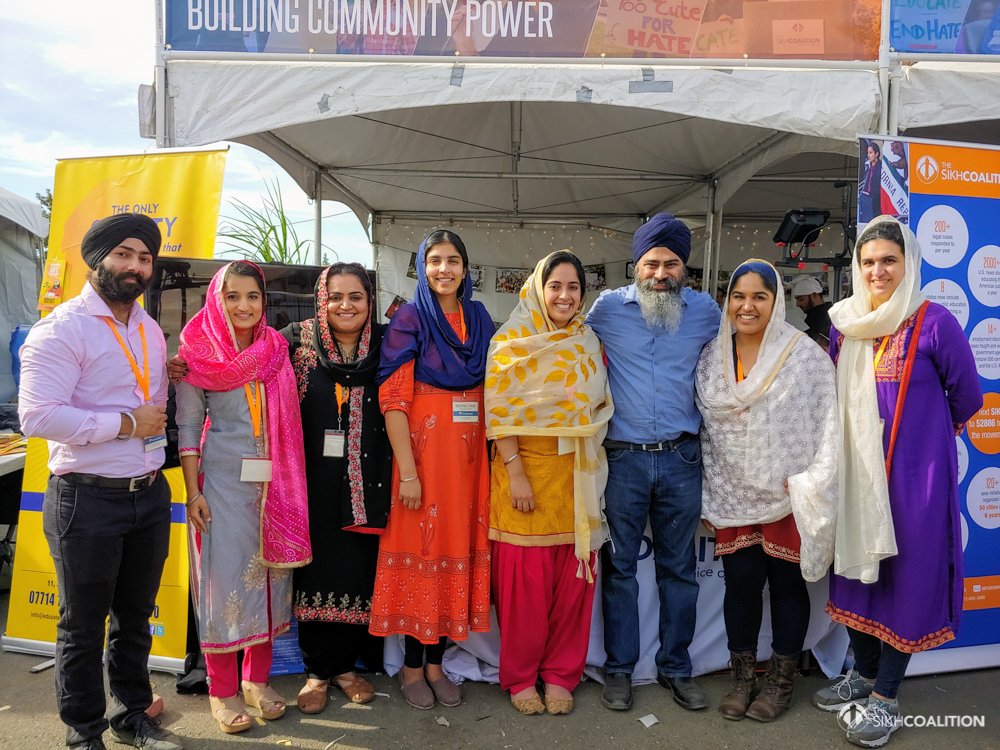sikh_coalition's tweet photo. Earlier this month, we attended the Yuba City Nagar Kirtan to connect w/ the community and share resources. An estimated 100,000+ were in attendance. Thanks to all who stopped by our booth and took time to connect with us! #CASikhs | More photos: https://t.co/sjQYmKkpRD https://t.co/Zjzy9jE4oM