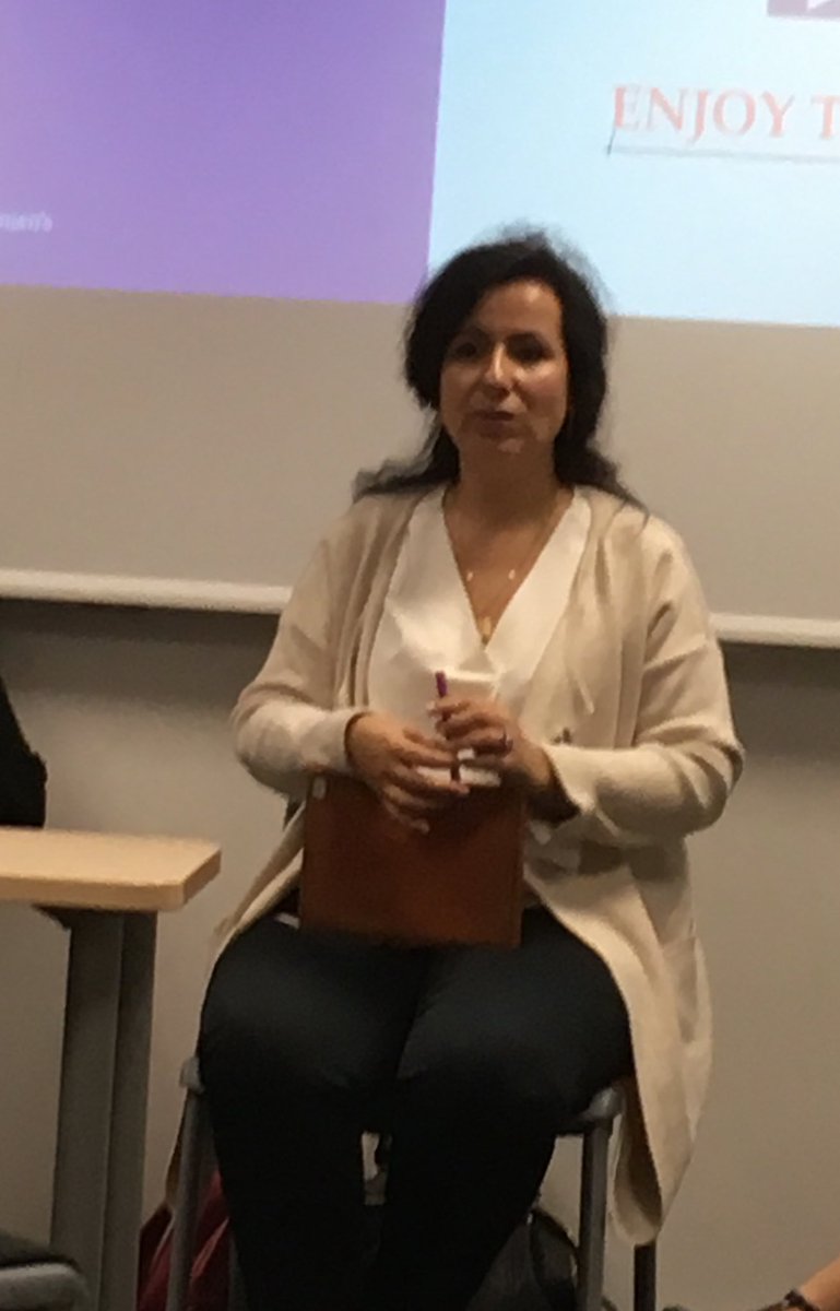 DarmonAlice's tweet image. « Find Your voice as an investor ! »Great moto by @Imene_Maharzi @Ownyourcashnow Train your eyes ❗️👌#HBAParis #entrepreneurship #women