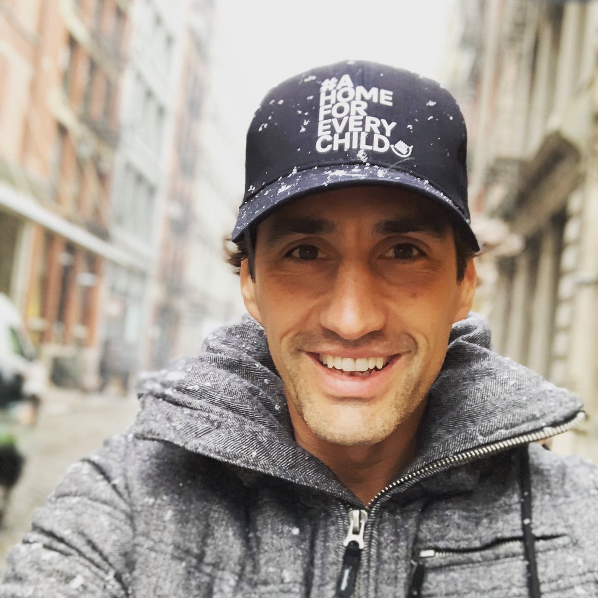In NYC and caught up with a pal who reminded me it’s adoption awareness month and gave me this hat.
Everyone at @adoptchangeau are doing amazing things.

#ahomeforeverychild