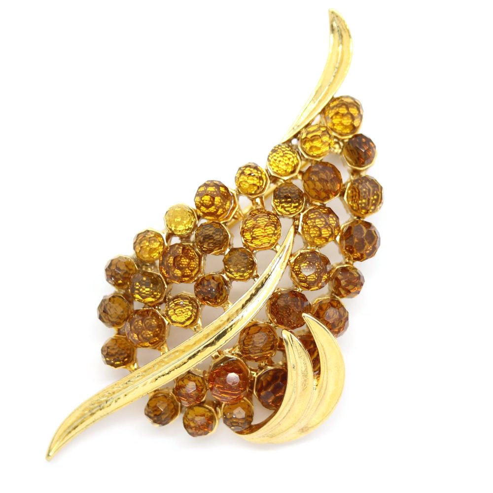 QueeniesBazaar's tweet photo. Did you know we always offer #free shipping on all #vintage #jewellery <3 
#VintageOffers #ChooseVintage #ShopSmall #GiftIdeas https://t.co/gLSy1O9Iy2