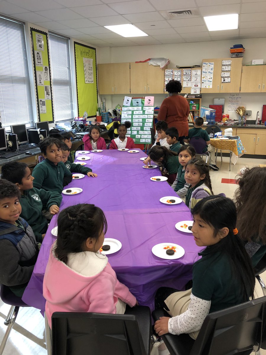 nlahana20's tweet photo. @PineyElem AR Party for our 2nd graders that met their AR goals for 1st Nine Weeks! Congrats! https://t.co/O5fJvuSMi9