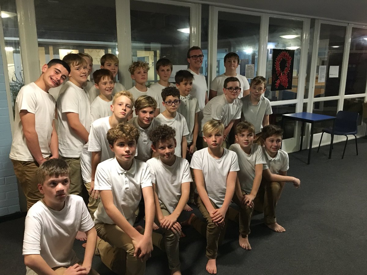 Manmade dance piece performed at the Gosport and Fareham Dance Festival this evening - well done to all involved #boysdance
