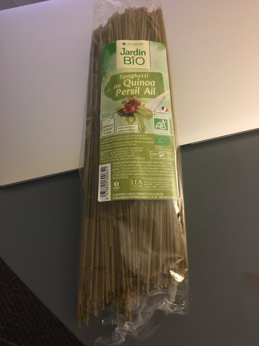 My_SmartCity_'s tweet photo. Du plastique quand on vend du Bio 🧐👎🏻 #chercherlerreur @LeaNature https://t.co/9x6y4V0MPI