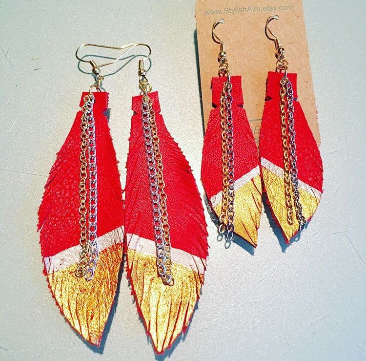 StylishAim's tweet photo. Llama help you with all your jewelry needs. https://t.co/LfUmTi01VE #stylishaim #leatherjewerly #leather #jewelry #llama https://t.co/waFeDyoIse
