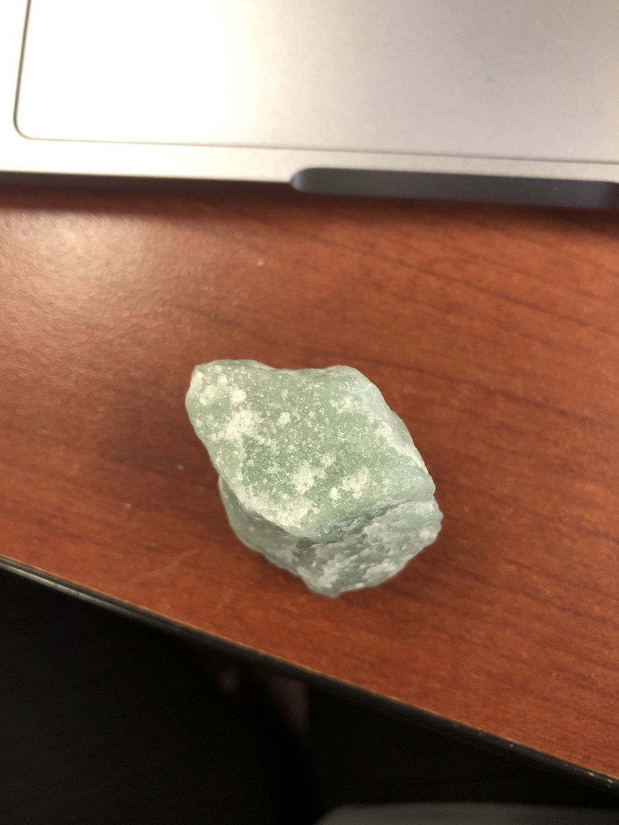 Meredithuga22's tweet photo. @brookeatuga The scratch is hard to see but there is a scratch on the green rock. This means that it is a 7 on the Mohs Scale. https://t.co/JGTPIgWHzz