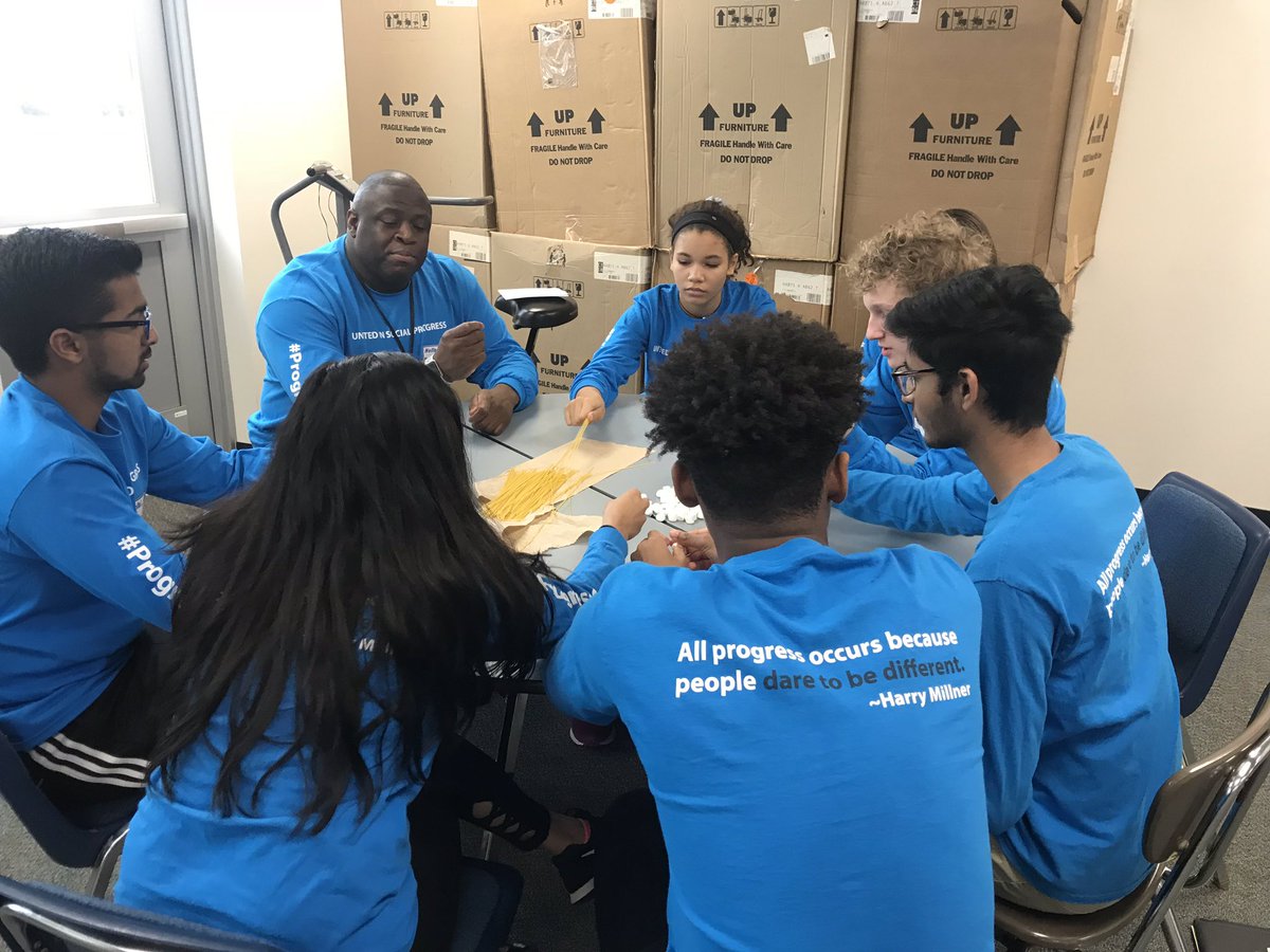 ChristineSermak's tweet photo. Team building and creating action plans to “celebrate and appreciate the commonalities and differences within our OHS school family” #UnitedinSocialProgress https://t.co/w5aUnxDROQ