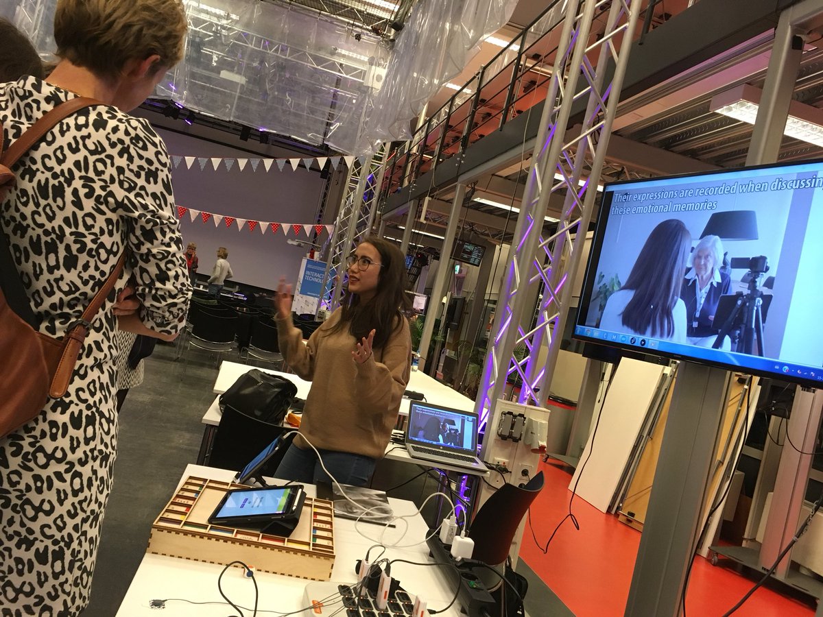 khiettruong's tweet image. Good turnout for the open day MSc Interaction Technology with @AlmaSchaafstal presenting! And Deniece explaining how students used tech to design for dementia. #utwente #interactiontechnology #humanmediainteraction