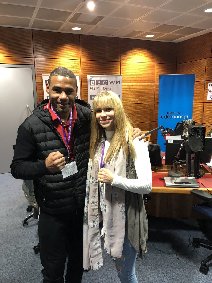 WayneElcock's tweet image. Enjoyed just been on BBC Radio WM with @sashasimonee talking all things boxing with one of my leading amateur boxers Stevie Midge Pitt 👊🏽
