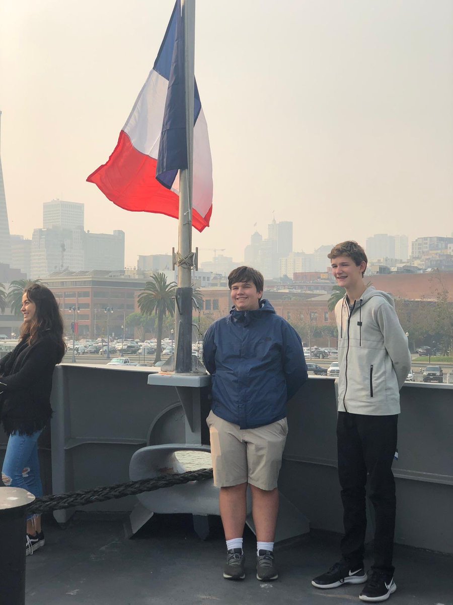 ortegaLFSF's tweet photo. Our students delegates have been invited today to visit a French naval ship « Le Bougainville » Thank you @FranceinSF  for this opportunity #LFSFexplore  #LFSFORTEGA #aefe https://t.co/zMvkC4OjoE