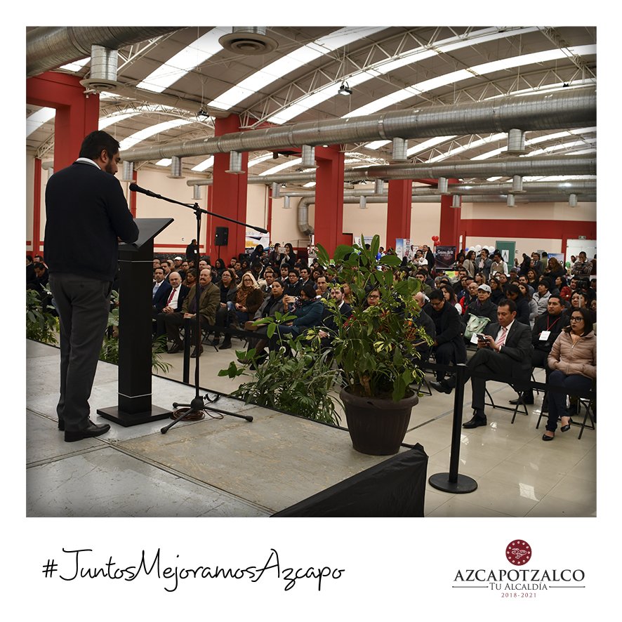 AzcapotzalcoMx's tweet photo. El alcalde Vidal Llerenas acompañado de cámaras empresariales, instituciones de educación media y superior así como la Lic. Claudia Luengas de STyFE #CDMX inauguraron la #FeriaDeEmpleo2018 en #Azcapotzalco #TuAlcaldía #JuntosMejoramosAzcapo ¡Regístrate! 👇
https://t.co/nTpjAJgy6k https://t.co/DnC9pg2BFV