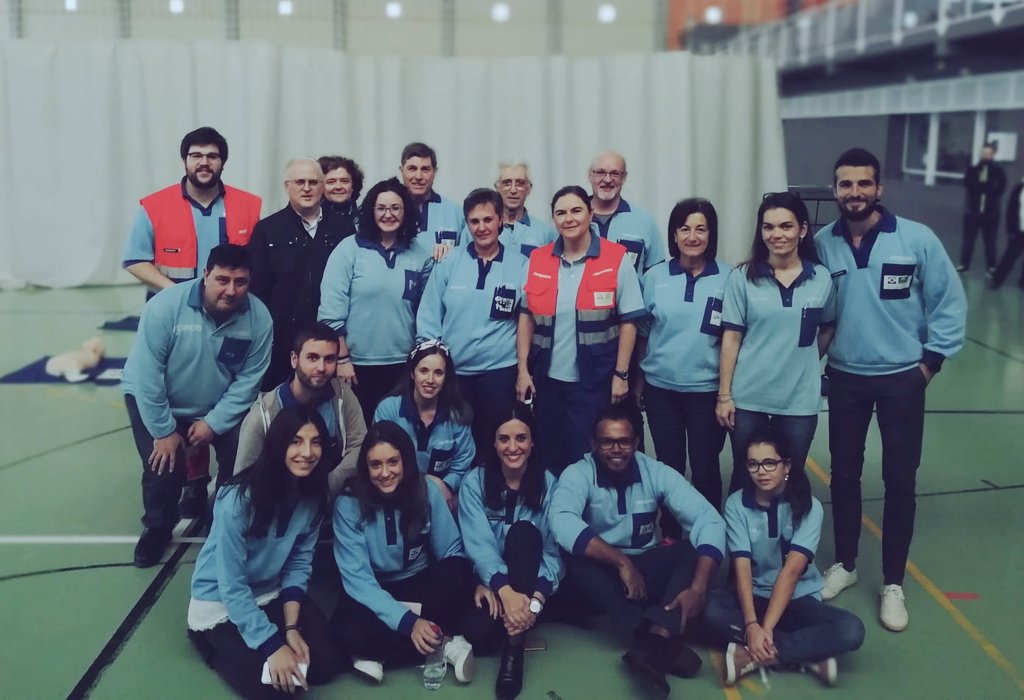 lemosanam's tweet photo. Pides voluntarios para una actividad con la comunidad, sin incentivo alguno a cambio. Esta respuesta sólo la genera la calidad humana y profesional de los compañeros, y el compromiso absoluto con la Atención Primaria y la salud. Gracias @UGCPosadas. @DSAP_CyG @laperula @COSANOJM https://t.co/tSku1obtCX
