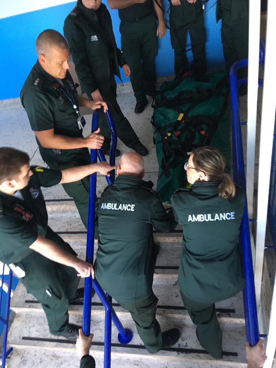 SASEPDDWest's tweet photo. New @Scotambservice student technician staff taking part in their manual handling training and induction this week @UniWestScotland @UWSHamilton best of luck #WTECH0318 #bariatrics #acr #evacmat https://t.co/wjarnidEnW
