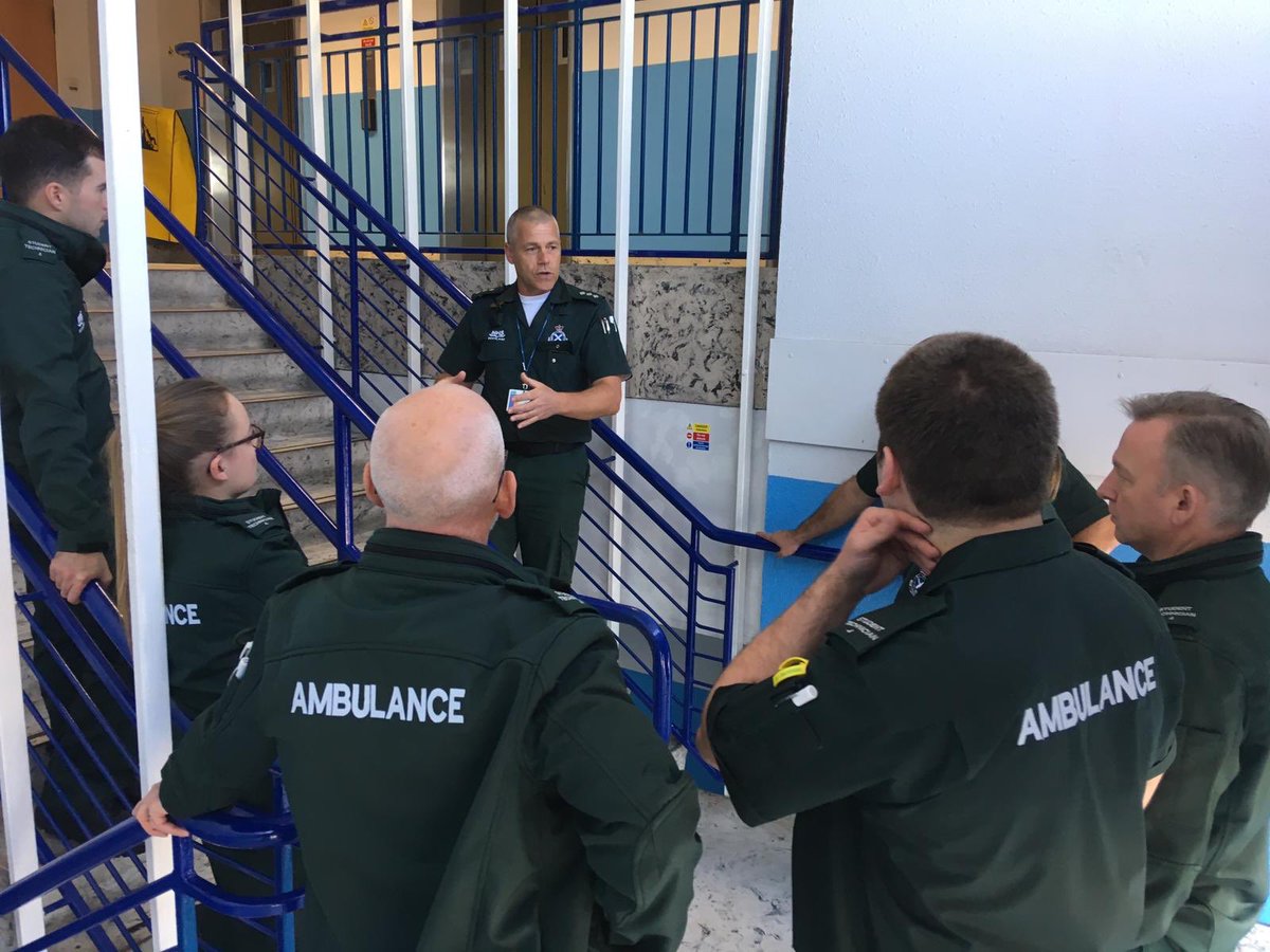 SASEPDDWest's tweet photo. New @Scotambservice student technician staff taking part in their manual handling training and induction this week @UniWestScotland @UWSHamilton best of luck #WTECH0318 #bariatrics #acr #evacmat https://t.co/wjarnidEnW