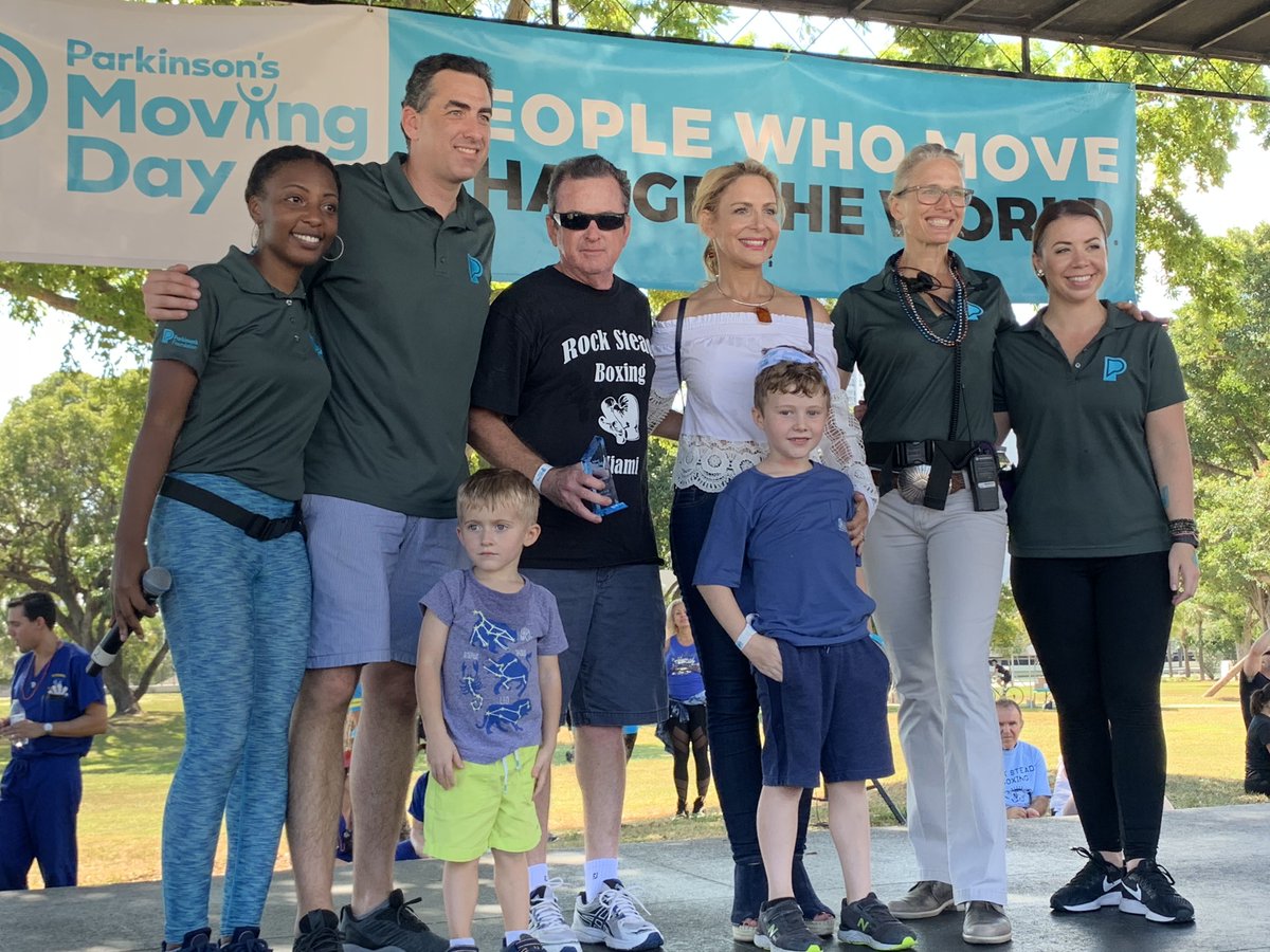 GTLawCares's tweet photo. #GTMiami was proud to support @ParkinsonDotOrg's Moving Day. During the event, @GT_Law’s @TimKolaya, Chair of the South FL Chapter of the Parkinson’s Foundation, had the honor of presenting the 2nd Annual Robert H. Traurig Award of Excellence to Joe and Sharon Glick. #Together4PD https://t.co/fdRgS30QTa