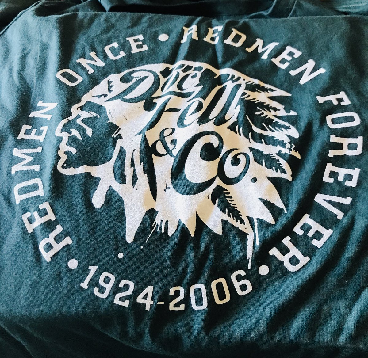 DocfellCo's tweet photo. GIVEAWAY! Like, tag a friend or re-tweet. https://t.co/7wbZsklHZ9 #docfellco #redmenforever ♣️⚓️🚀 https://t.co/rRJS0XI5o9