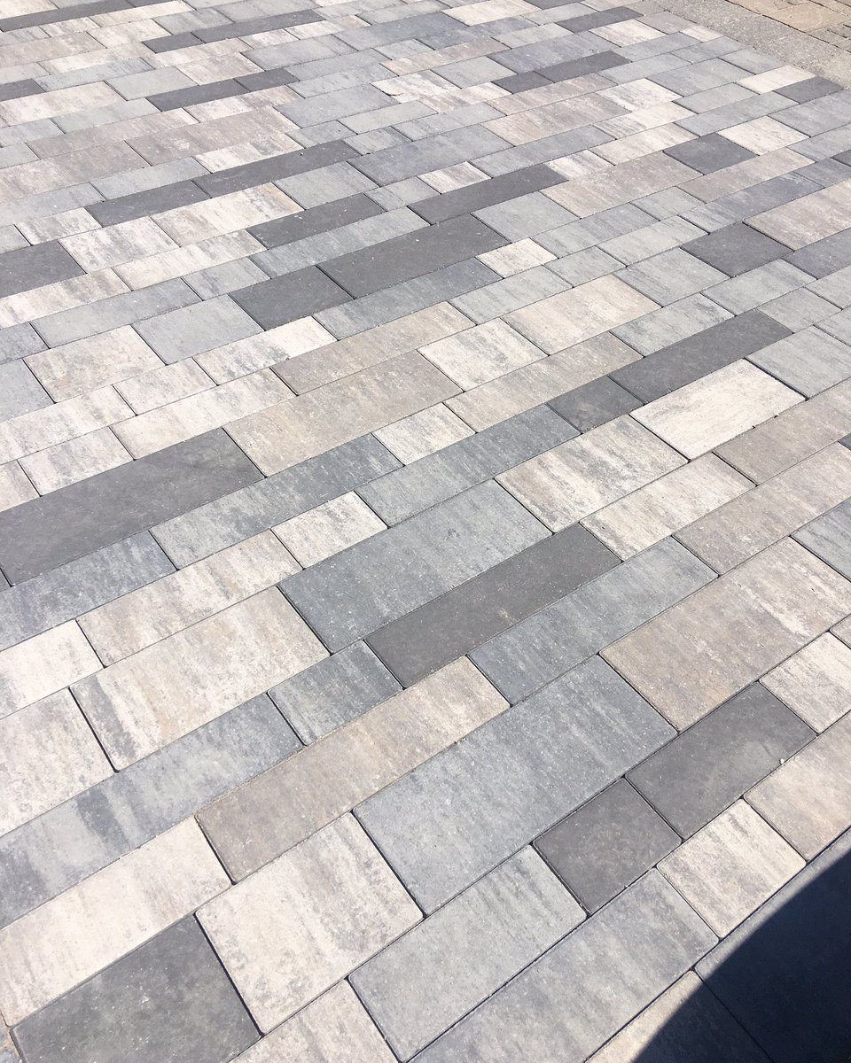 BestWayStone's tweet photo. The #Manhattan Plank paver in THREE different colour blends... Sometimes a little creativity can go a long way #GlacierCreek #UltraBlack #GreyMix https://t.co/ekYzWmKB7c