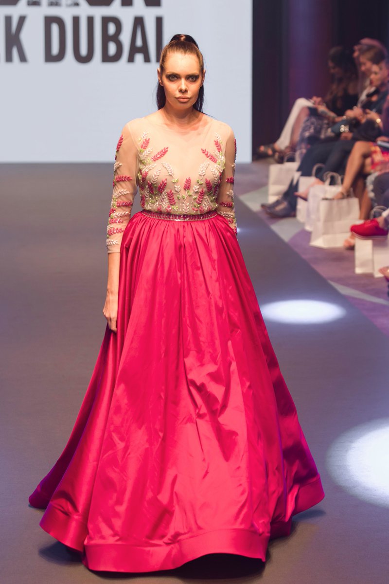 INTERNATIONAL FASHION WEEK DUBAI
SEASON 7
SS/19    OCTOBER 2018

worldfashionmedianews.com/ifwdubai-2018.…