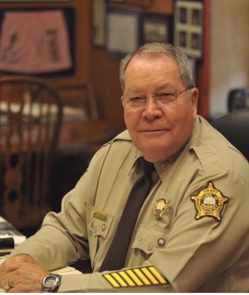MikeBuchanon's tweet photo. We’ll all miss you at the Warren County Courthouse Peanuts!  Thanks for your leadership over the years, and for your strong desire to help others. https://t.co/9eLqIOGoD3 https://t.co/U4qUPaHrri
