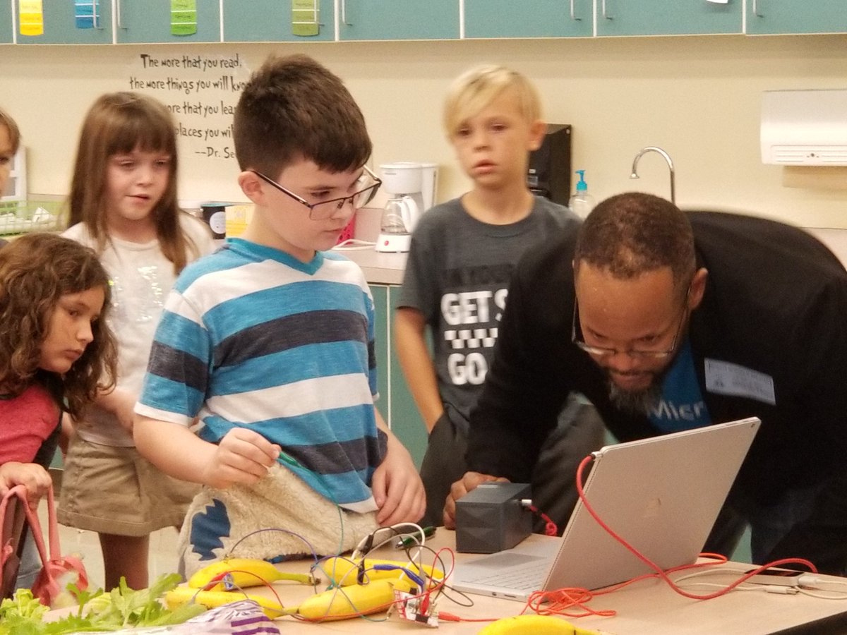 GATI was a learning adventure!  Can you use celery, bananas, and carrots as a game controller? We did thanks to Makey Makey and Mr. Bahta! <a href="/NatalieRados123/">Natalie Rados</a> <a href="/ElemBoyette/">Boyette Springs Elem</a>
