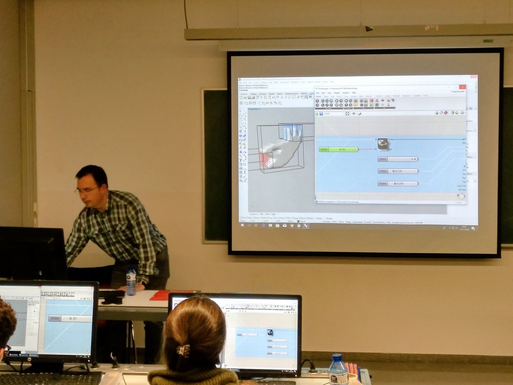 #topological #optimization #generative #design #gh3d Session by Jordi Bayer in Master in Engineering of Industrial Design #elisava_medi @ElisavaBCN