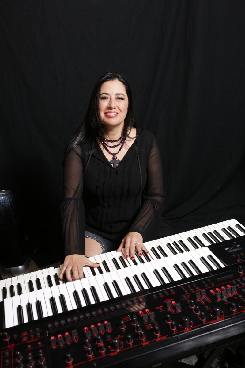 Local_802_AFM's tweet photo. The next #JMStudentJam for #jazz students ages 15-22 is coming up Tue, Nov 27, 5-7 PM in the Local 802 Clubroom, with @thehc3, @EOwensOnBass, &amp; @johnkchin! Guest artist @rachelzmusic wrote a message for our students. Check it out on Instagram: https://t.co/pr464JN9AW https://t.co/5whhWPDj0z