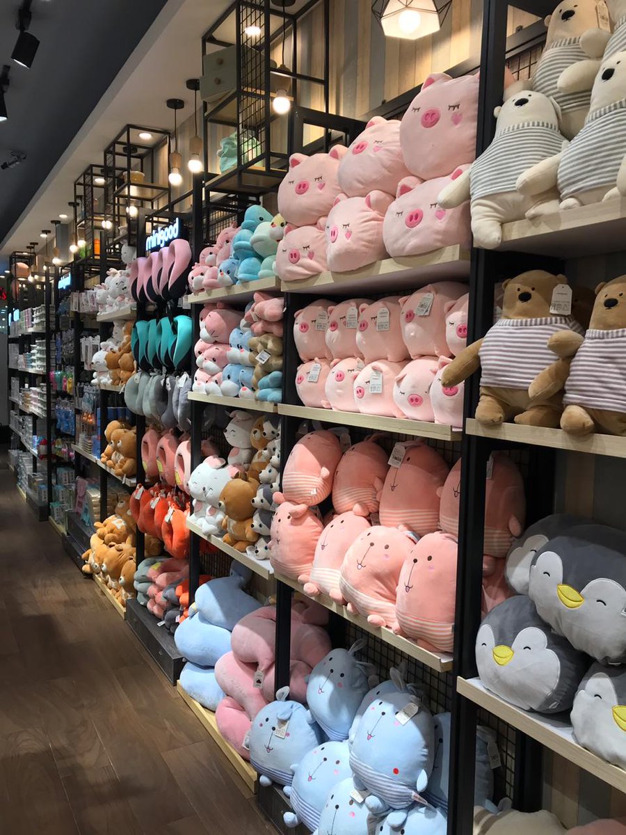 fchinchot's tweet photo. Ya abrimos la tienda de #minigood en Plaza Sendero Toluca. 😃
Listas las tres primeras, CDMX, Edo Mex y Puebla. La verdad el diseño está increíble y los precios también. Y sí, van a tener descuentos durante El Buen Fin. https://t.co/u751Zm4Pjf