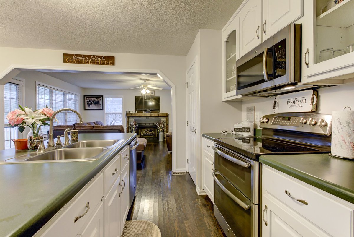 aprilstephens's tweet photo. Just listed in Raleigh!

This is the perfect paradise with a great open floor plan and incredible outdoor space! 

View more: https://t.co/jsqGWQE4Le

#Raleigh #TheAprilStephensTeam #REMAXOneRealty https://t.co/9hWVKh1s7m