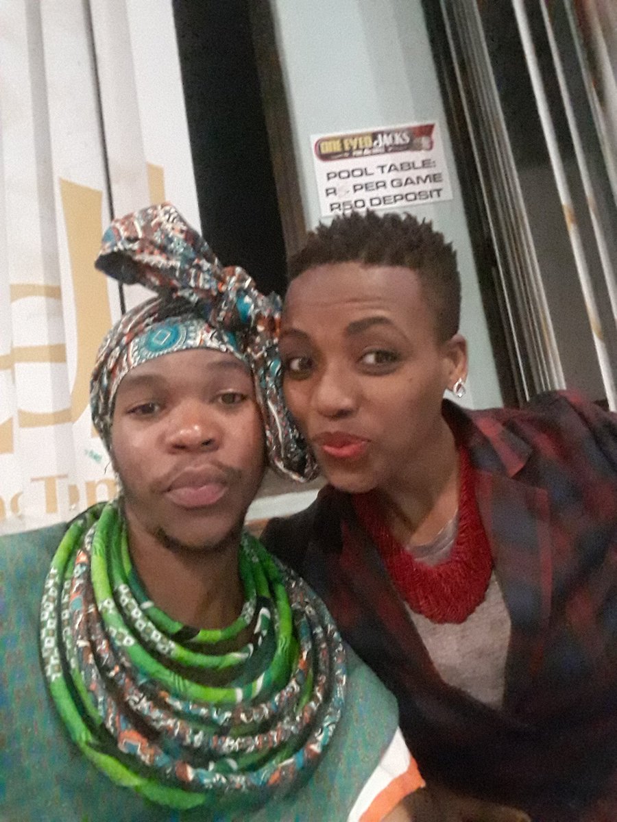 MpiloM3's tweet photo. Situation ryt now https://t.co/H9ePf31lOT