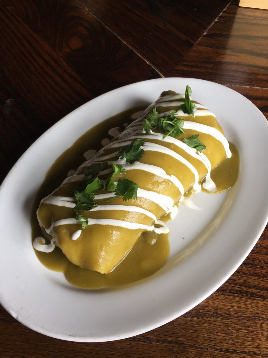 TavernTulsa's tweet photo. Bubbles and burritos anyone? Come in this Saturday for $3 mimosas and try our delicious green chorizo breakfast burrito! #bubblebrunch #mimosas #breakfastburrito #chorizo #salsaverde #eatlocal #taverntulsa https://t.co/FLrlDC2ZP8