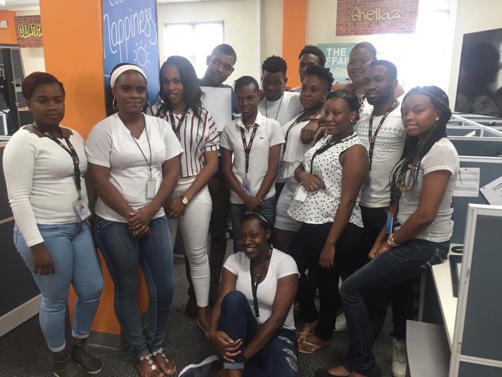 DtvJam's tweet photo. Integrity day! Direct Sales VXI JAMAICA came through!!! @dbzycupcakes @joetoddi @vxiPayne @rieger0876 @paul_pack @ClaudiaISpears https://t.co/tlN1F3Nn30