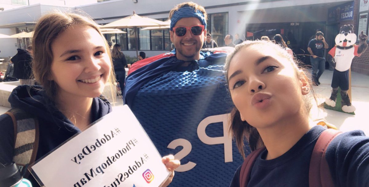 CLAIREALXANDRIA's tweet image. Celebrating #AdobeDay with my fellow #PRDogs &amp;amp; #PhotoshopMan!💙🐾