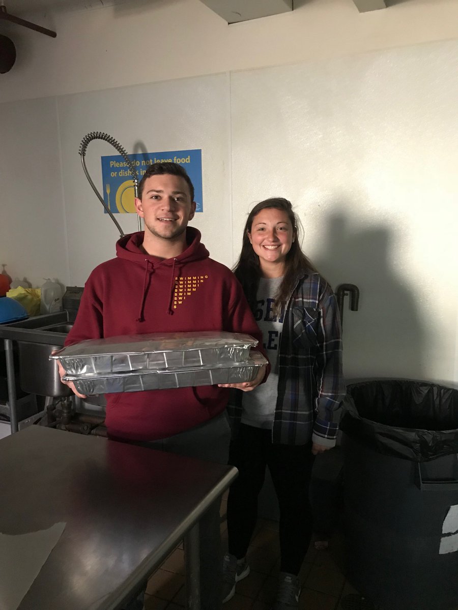 lasell_saa's tweet photo. Check it out: SAA doing good by participating in the Food Recovery with the Boys and Girls Club! #dogood #lasellSAA #lasellcollege https://t.co/CNmLicZPlL