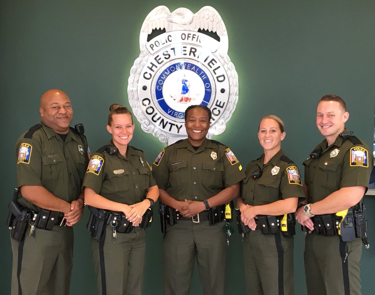 CCPDVa's tweet photo. Did you hear what the Chesterfield County Police Department is offering their new recruits? A big announcement will be made on Monday, 11/19! Get your application in now - you could be one of the lucky ones! Apply online at https://t.co/hi7o42Mz22 #GameChanger #StayTuned https://t.co/sjgcEdD14A