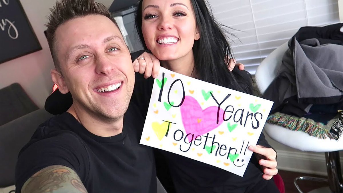 VlogCount's tweet photo. 31 Vlogs In a Row! - Huge Happy Anniversary! 10 Years Together! - #SmileMore :) - @RomanAtwood @_little_britt_ - https://t.co/7B3LsSAyYj https://t.co/5Pe7uSPlQq