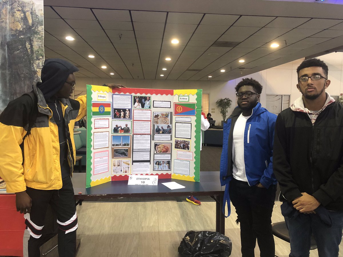 _ODUSEAD's tweet image. Our committee chairs presented our board including the different cultures in East Africa in the International Awareness &amp;amp; Country Fair