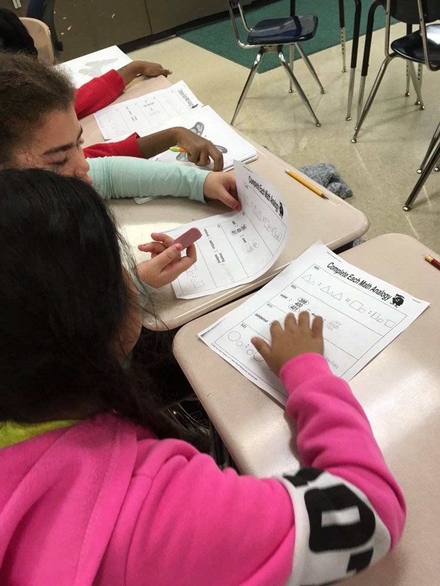 MontviewGATE's tweet photo. Solving analogies @MontviewGATE @Graham_Wendy #gatehsv https://t.co/SmUBPvlGg4