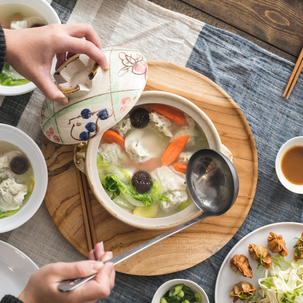 summfoods's tweet photo. When it gets cold outside, it gets hot inside. Bring on soup season - we've got you covered!
#wontons #wontonsoup #soup #wontonsoupkits #mealkits #madeinCanada #nutfree #dairyfree #eggfree #nomsgadded #omnomnom #foodie #food #foodporn #yummy #delicious #yvr #canada https://t.co/CZh8Yft2ug