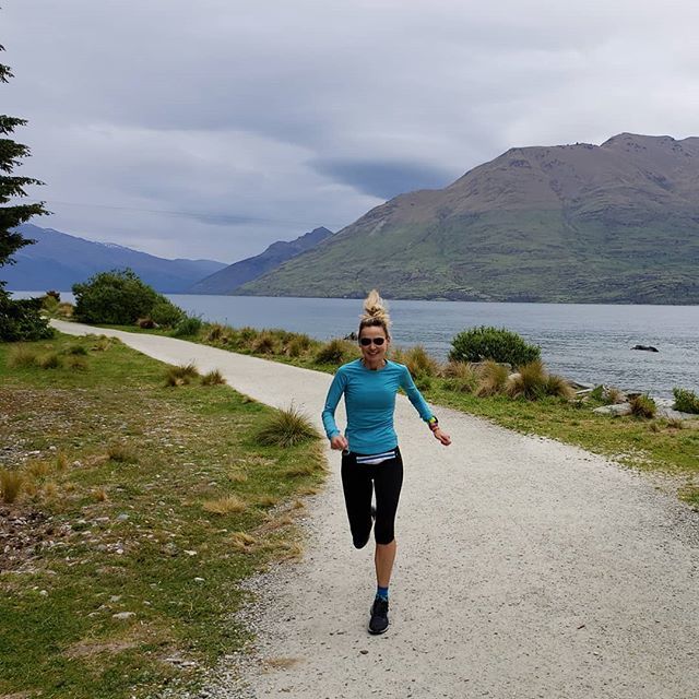 262Whisperer's tweet photo. I want to move here!! It's beautiful!! #foundroundqueenstown #shakeoutrun
#racecations #funontherun🏃 #coachdenise #onerunneratatime #lovetocoach❤️ #meyouand262 #runforchange #marathonwhisperer #you2cando262 #262 #justanotherRundayatmyoffice
#SuuntoR… https://t.co/1q77hfrH3J https://t.co/H9XLKL0FpC