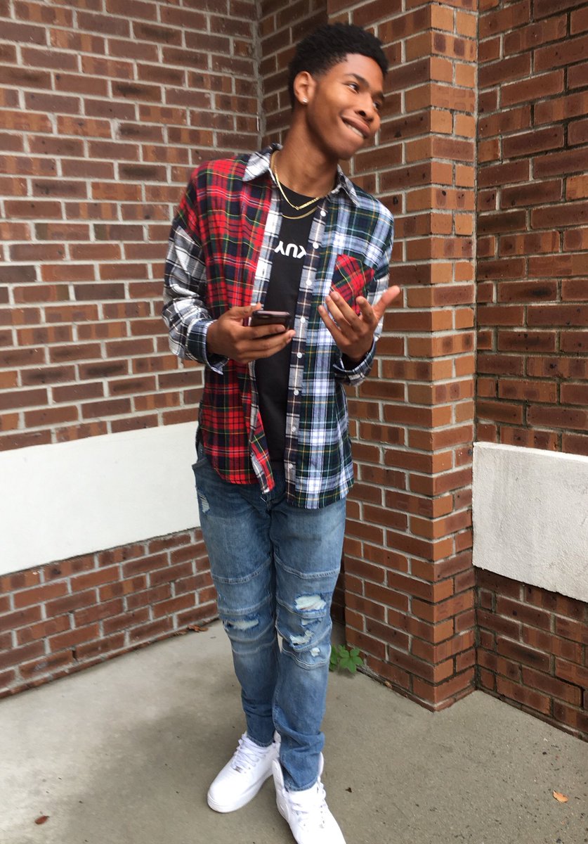 1of1jb's tweet photo. Poppin 💩 like hot grease #CUHC2k18 https://t.co/A5hkMJHlr4