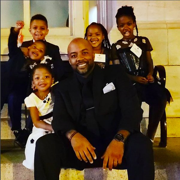 changabell's tweet photo. A10: Peace feels like a Black men and boys laughing and taking it easy. Having peace of mind and operating with efficiency within the community @BMEcommunities @CBMA #ProgramForPeace #PeaceMovement https://t.co/8z9KDfc8Zy