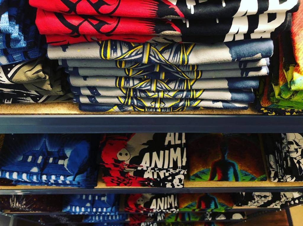 #blackfriday prepping! #shopmilestogo #milestogoclothing #100yearsofsolitude #houseofleaves #animalfarm #strangerinastrangeland #noexit #hellisotherpeople #allanimalsareequal #donquixote #macbeth #soitgoes #slaughterhousefive