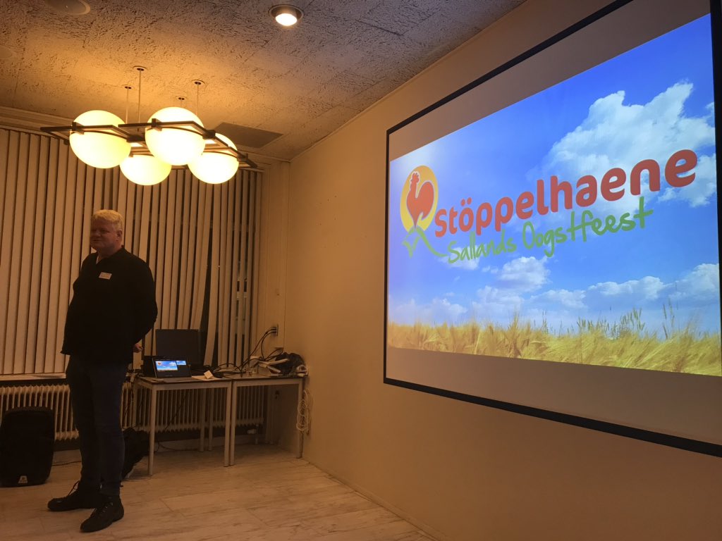Evenementenorganisaties uit <a href="/GemeenteEpe/">Gemeente Epe</a> komen bijeen om van elkaar te leren. Mooie presentaties van <a href="/Vaasaqua/">Vaasaqua</a> #WicoAnkersmit, <a href="/ep4d/">Eper Paarden4daagse</a> #RuudJager en <a href="/stoppelhaene/">Stöppelhaene</a>. Volgend jaar samen kijken wat organisatoren nodig hebben om evenementen te organiseren!