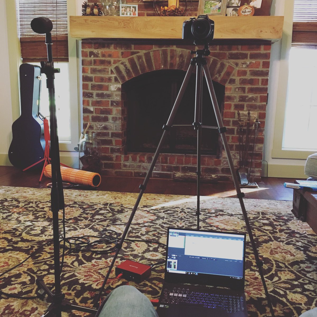notonetoworry's tweet image. Got the setup in a new spot. Is it my next episode of #outofthequestion or is it something new? #letsfindout #checkback #youtube #wherewillwegonext #newlocation #imoved #thesuspenceiskillingme