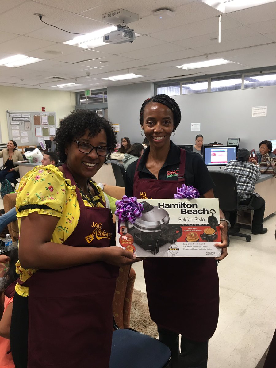 SwcBLKalliance's tweet photo. Hot meals should be a must regardless of economic status. SWC Black Alliance gifted a waffle maker just for those occasions. #payitforward https://t.co/YbOzFEL8Kf
